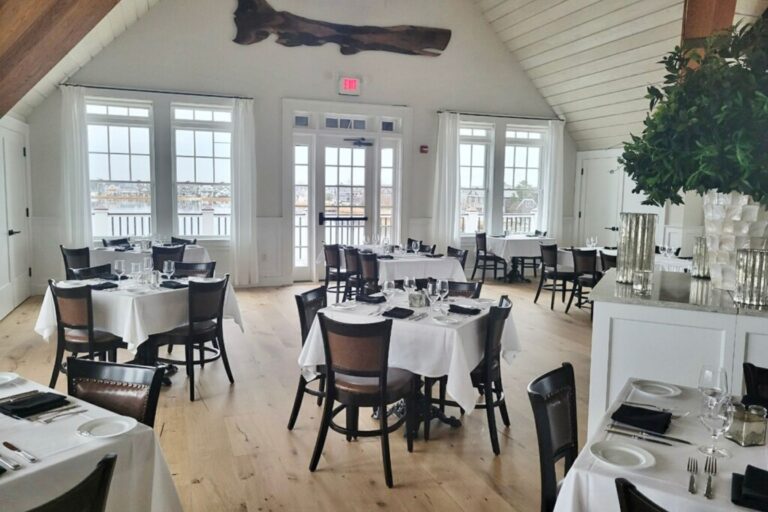 Restaurant drapes in Bay Head, NJ